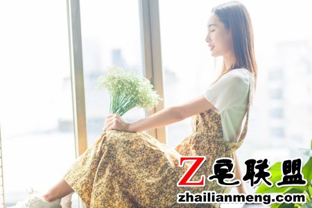 我的绝色<a href=https://www.zhailm.com/e/tags/?tagname=%E7%BE%8E%E5%A5%B3 target=_blank class=infotextkey>美女</a>房客