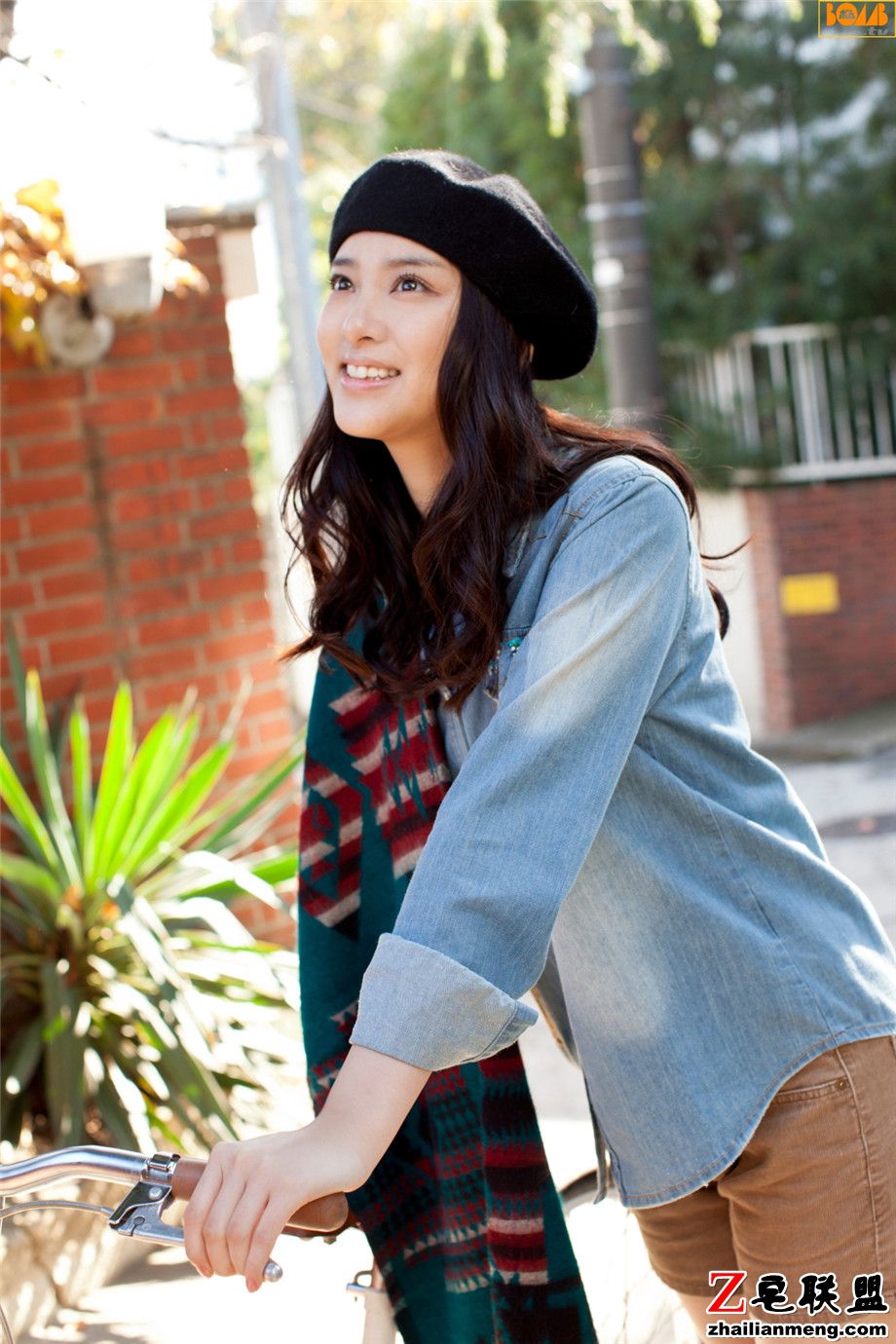 时尚清纯的日本美女武井咲的作品外拍写真图片第4张