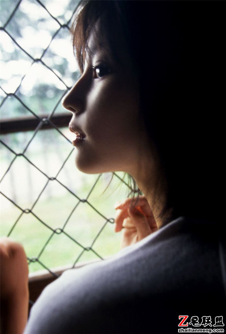 可爱短发日本美女堀北真希素颜摄影写真照片第3张