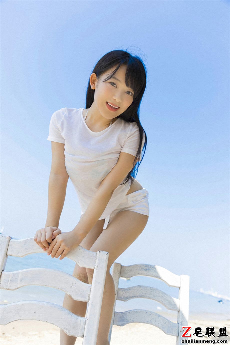 极品日本巨乳美女天木纯写真集图片第2张