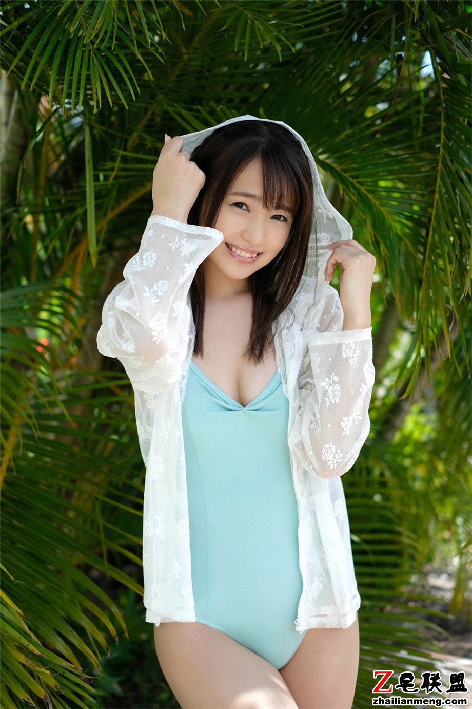 性感日本可爱小美女志村理佳<a href=https://www.zhailm.com/e/tags/?tagname=%E5%86%99%E7%9C%9F%E5%9B%BE%E7%89%87 target=_blank class=infotextkey>写真图片</a>第2张