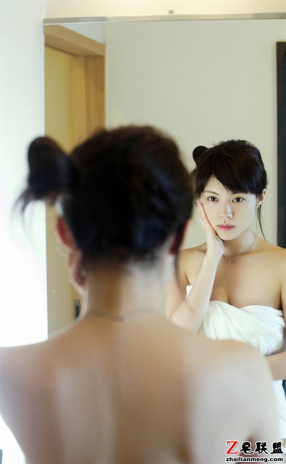 90后性感日本美女松川佑依子写真图片第3张