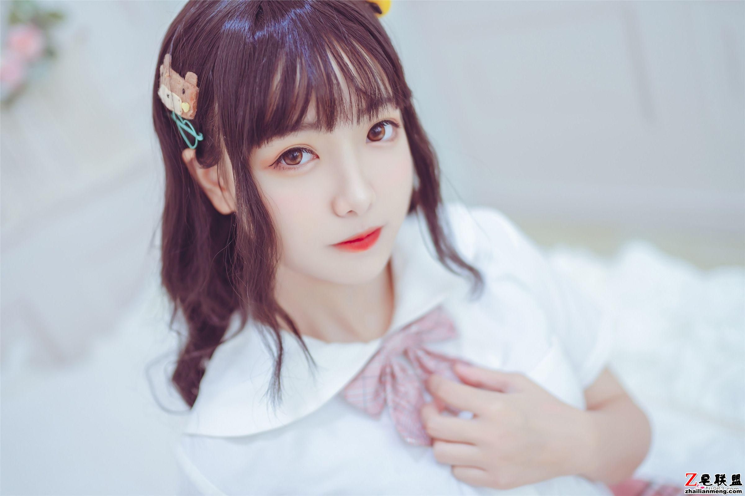 喵糖映画  VOL.001 过膝白丝