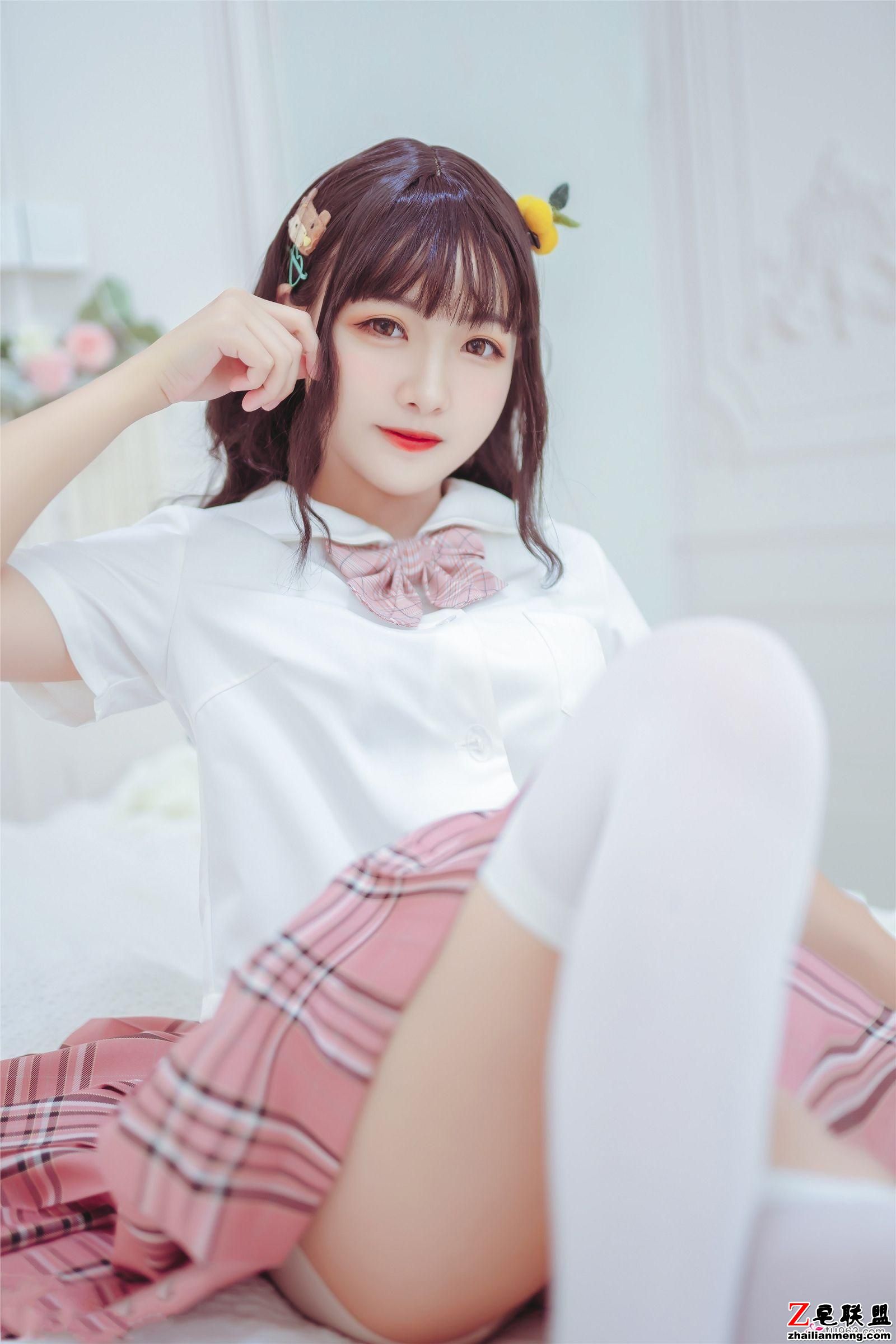 喵糖映画  VOL.001 过膝白丝