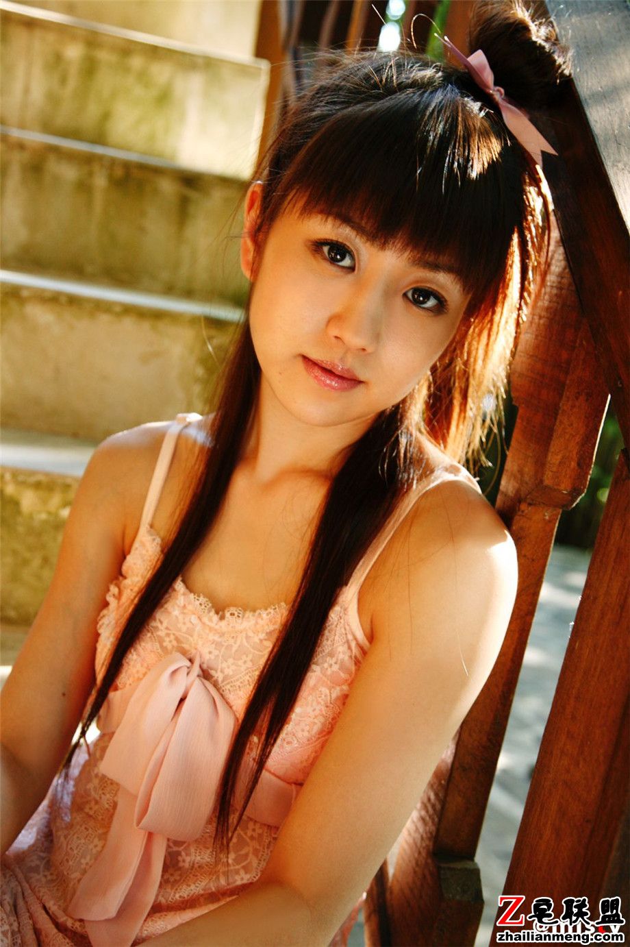 清纯长发日本美女中村知世迷人小可爱外拍写真照片第3张