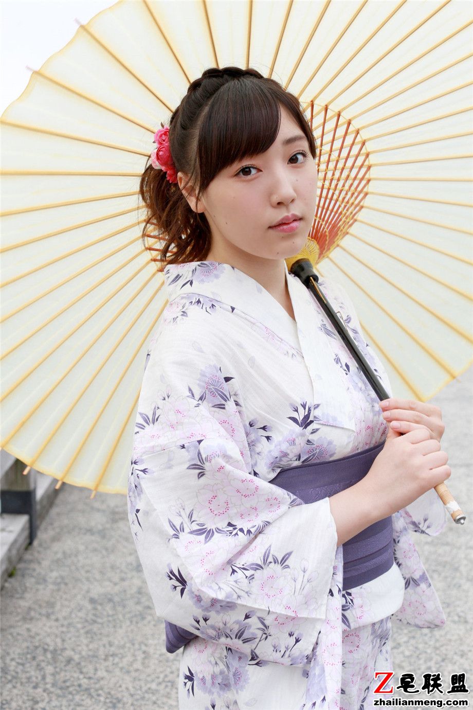 极品日本和服美女谱久村圣全身照外拍写真集第2张