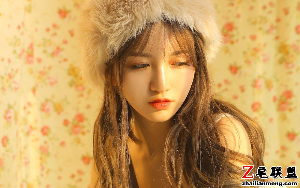 韩系女生好漂亮美若天仙黄色背景艳丽<a href=https://www.zhailm.com/e/tags/?tagname=%E5%86%99%E7%9C%9F target=_blank class=infotextkey>写真</a>