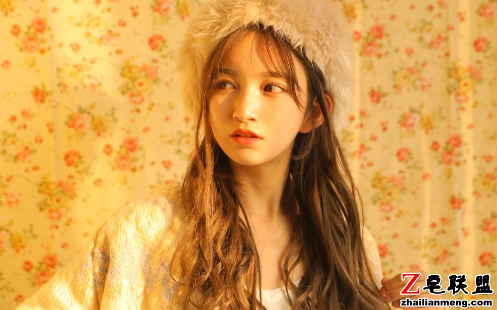 韩系女生好漂亮美若天仙黄色背景艳丽写真