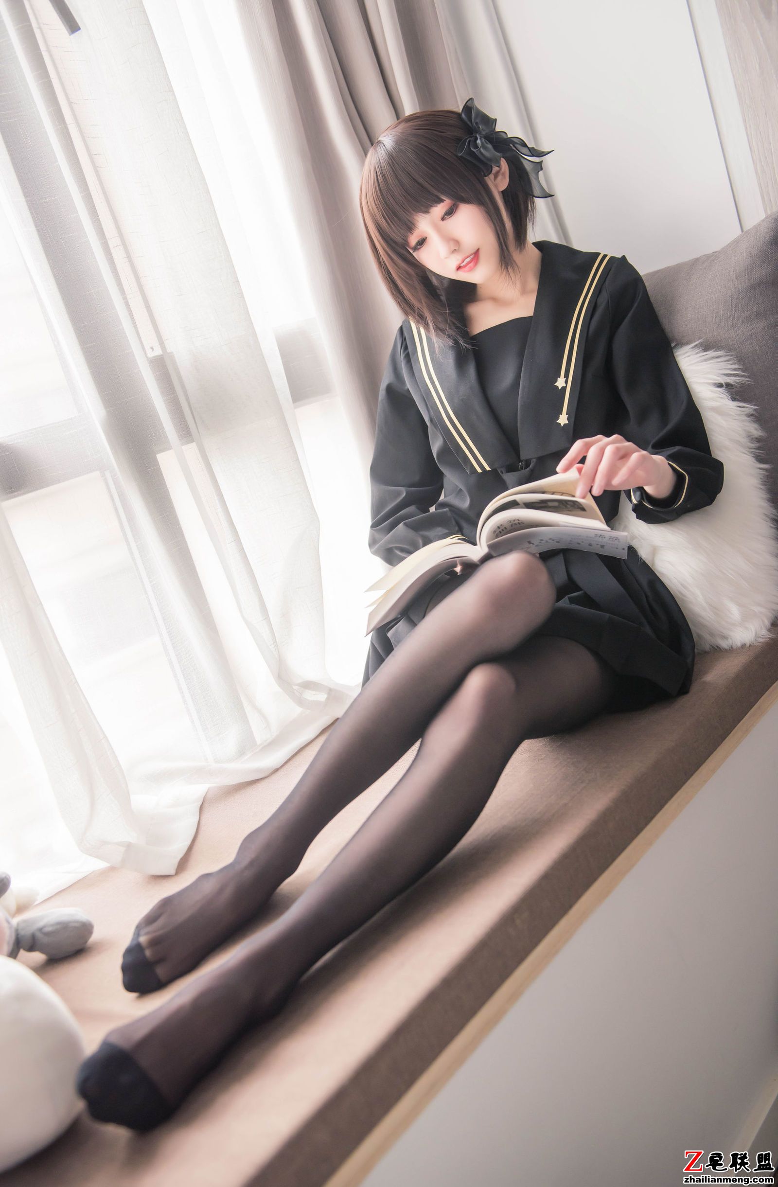 [Coser美女] 小妖精你的负卿 - 窗台制服 写真套图第4张