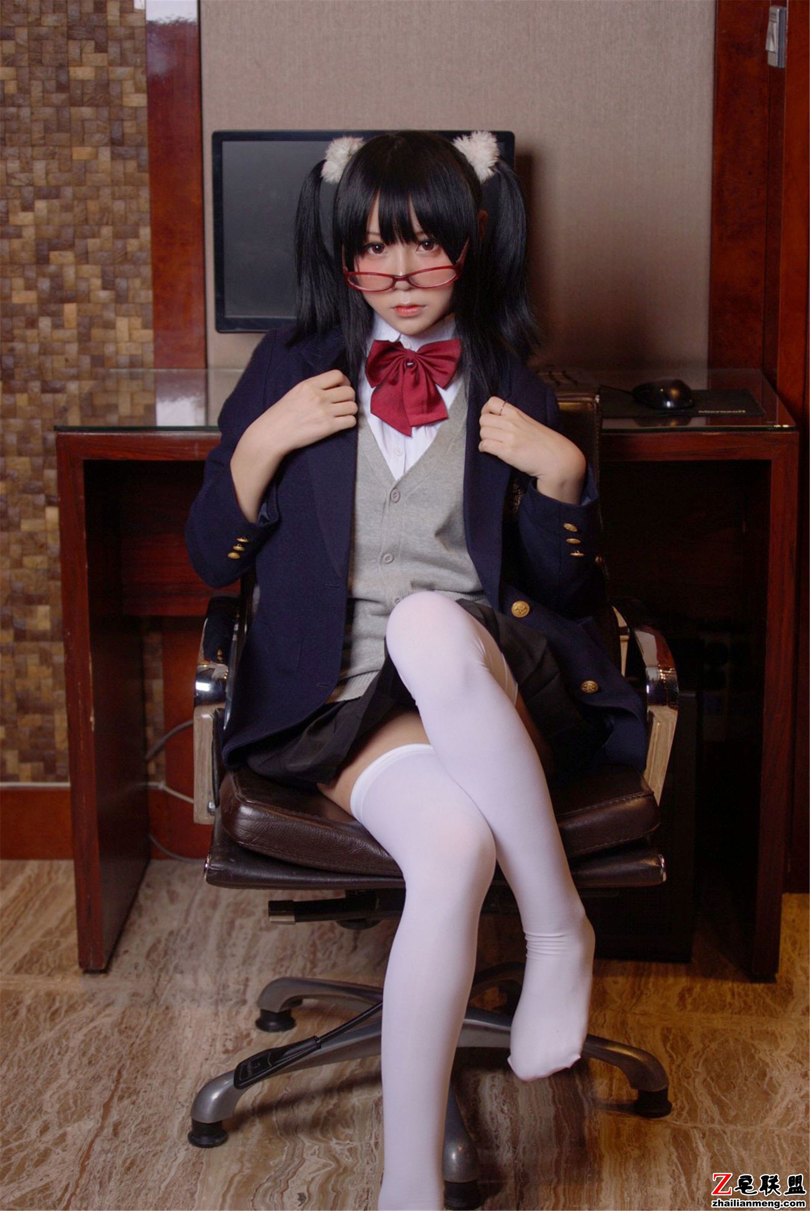 [COSER美女] 小姐姐白银&摇摇乐 - 姐妹丝诱 写真套图第8张