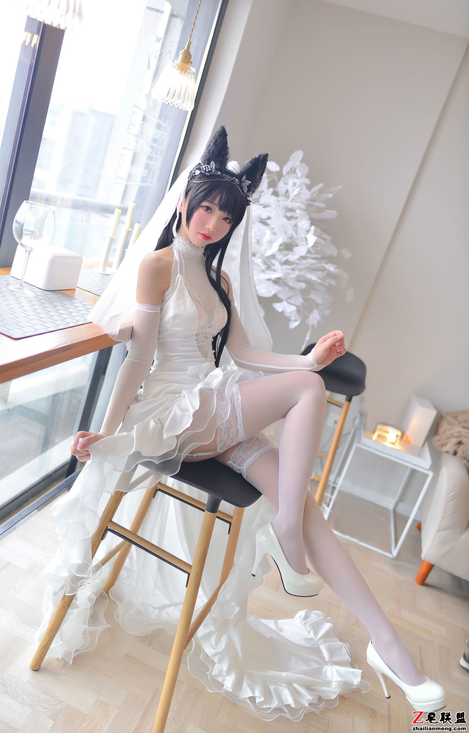 [COSER<a href=https://www.zhailm.com/e/tags/?tagname=%E7%BE%8E%E5%A5%B3 target=_blank class=infotextkey>美女</a>] 小姐姐雪琪 - 爱宕婚纱 <a href=https://www.zhailm.com/e/tags/?tagname=%E5%86%99%E7%9C%9F target=_blank class=infotextkey>写真</a>套图第1张