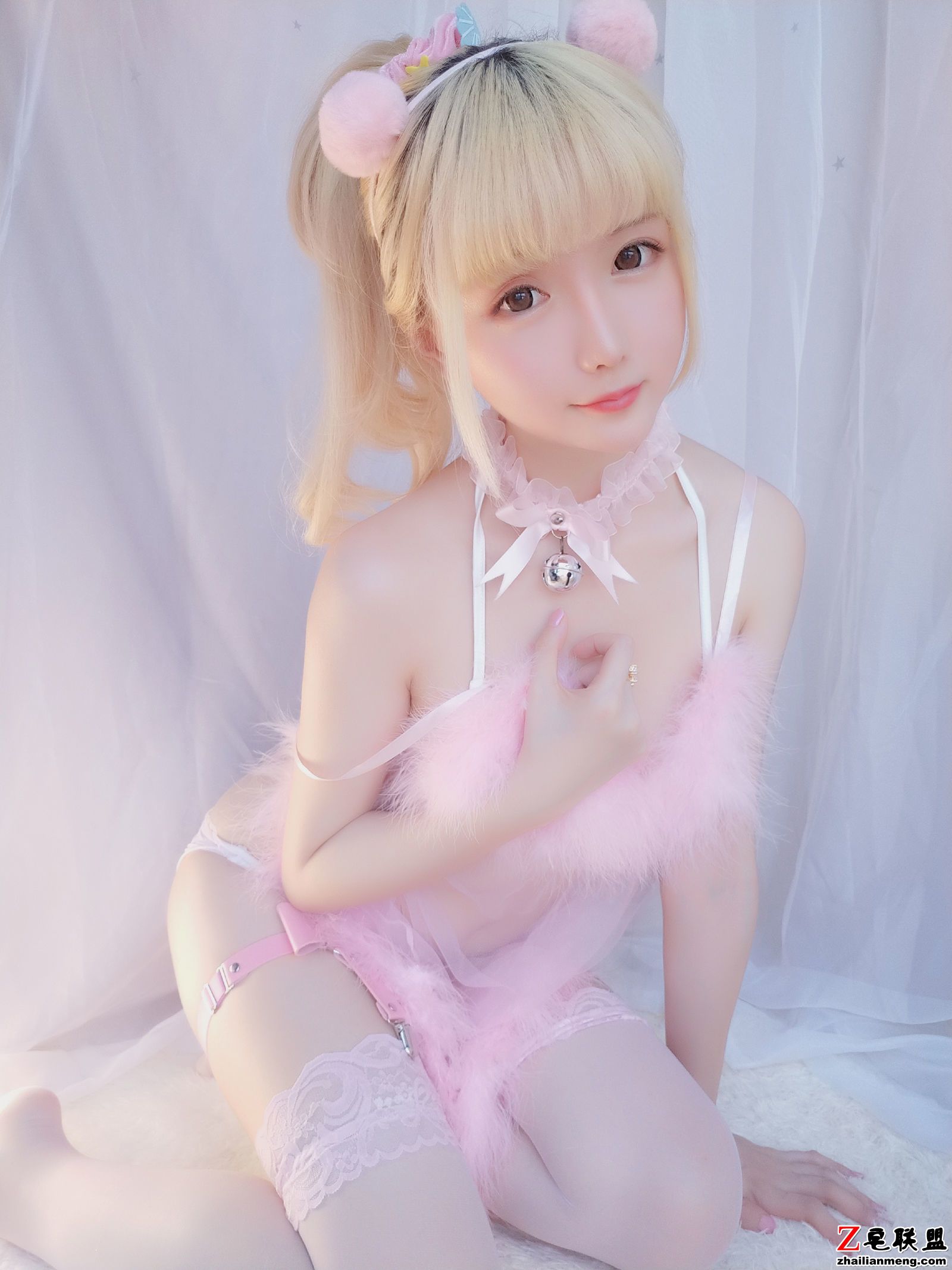 [COSER美女] 小姐姐星之迟迟 - 草莓睡衣包 写真套图第6张