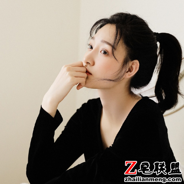 日系<a href=https://www.zhailm.com/e/tags/?tagname=%E6%B8%85%E7%BA%AF target=_blank class=infotextkey>清纯</a>氧气<a href=https://www.zhailm.com/e/tags/?tagname=%E7%BE%8E%E5%A5%B3 target=_blank class=infotextkey>美女</a>，气质优雅，美丽动人