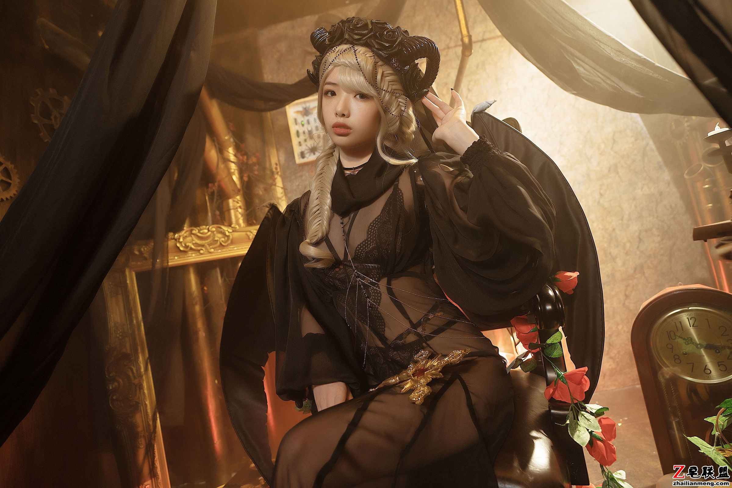 [CosPlay美女] 动漫博主雯妹 - 魅魔 gothic devil 写真套图第11张