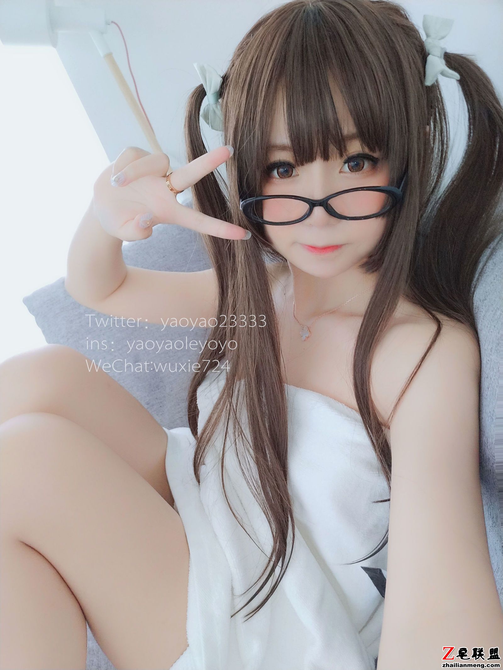 [萌妹子Coser] 摇摇乐yoyo - 浴巾风情 写真套图第11张