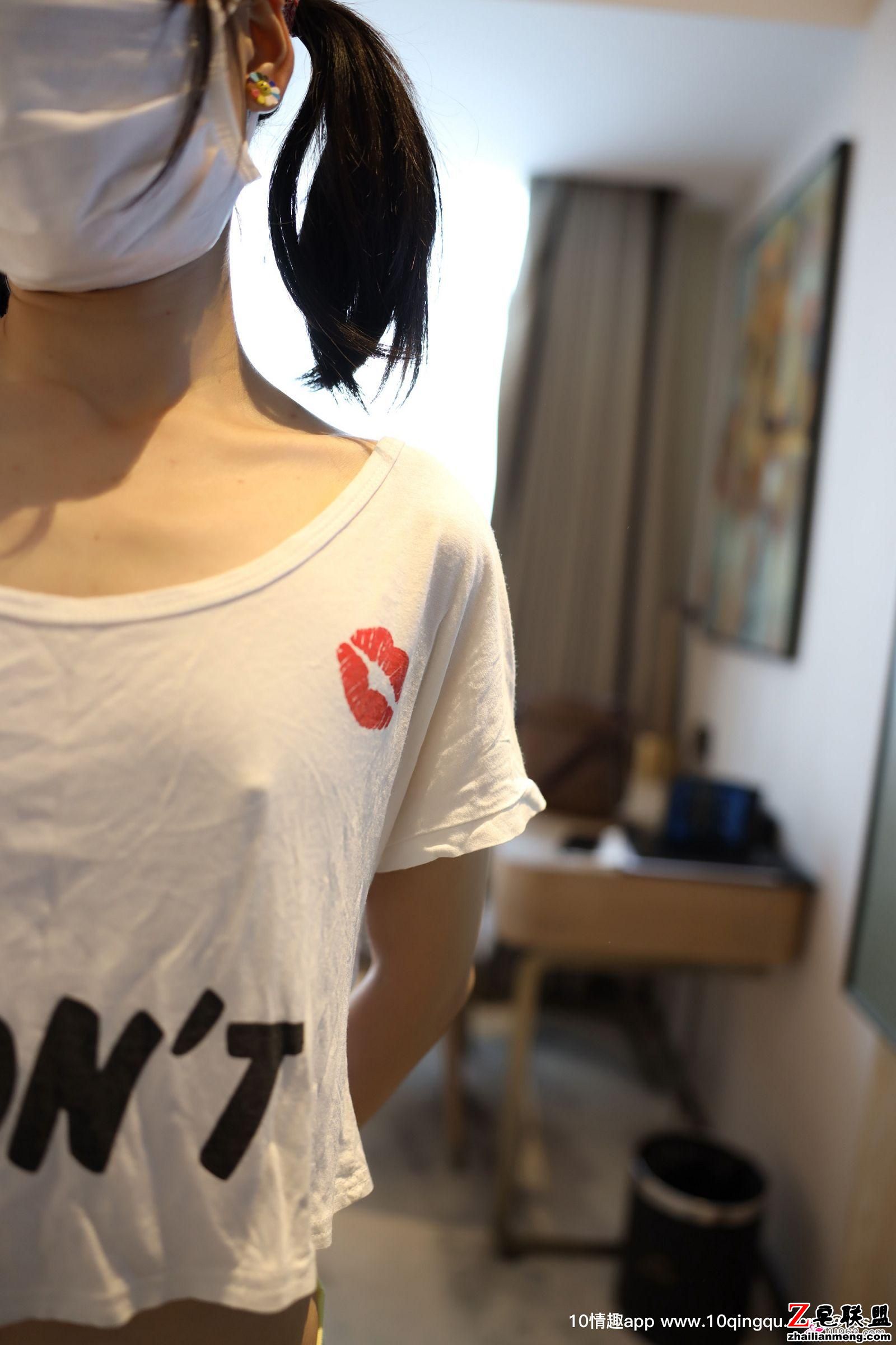 [ROSI美女图片]口罩系列 2019.12.04 NO.1270