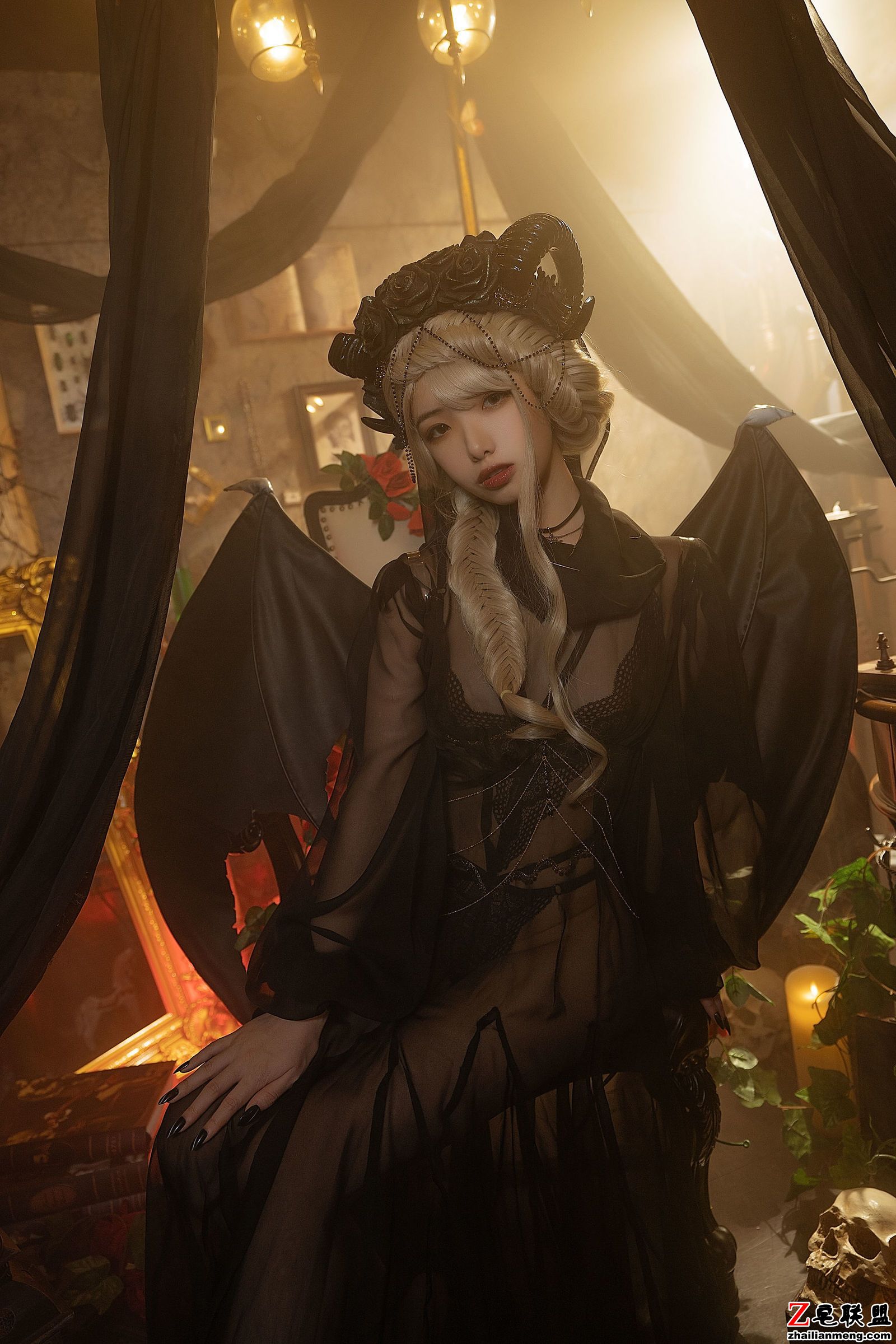 [<a href=https://www.zhailm.com/e/tags/?tagname=CosPlay%E7%BE%8E%E5%A5%B3 target=_blank class=infotextkey>CosPlay</a><a href=https://www.zhailm.com/e/tags/?tagname=%E7%BE%8E%E5%A5%B3 target=_blank class=infotextkey>美女</a>] 动漫博主雯妹 - 魅魔 gothic devil <a href=https://www.zhailm.com/e/tags/?tagname=%E5%86%99%E7%9C%9F target=_blank class=infotextkey>写真</a>套图第1张