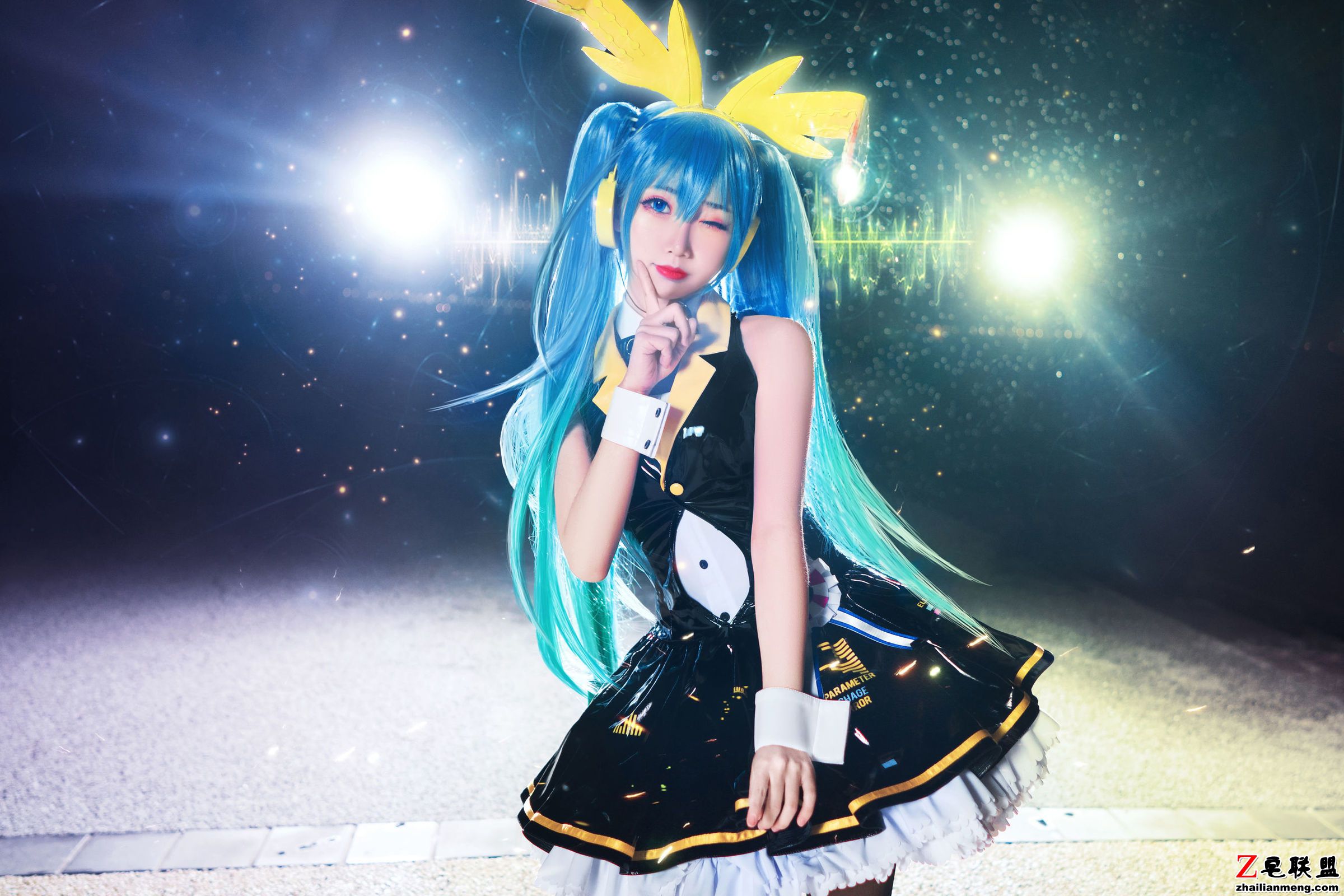 [CosPlay美女] 面饼仙儿 - 初音Miku 写真套图第4张