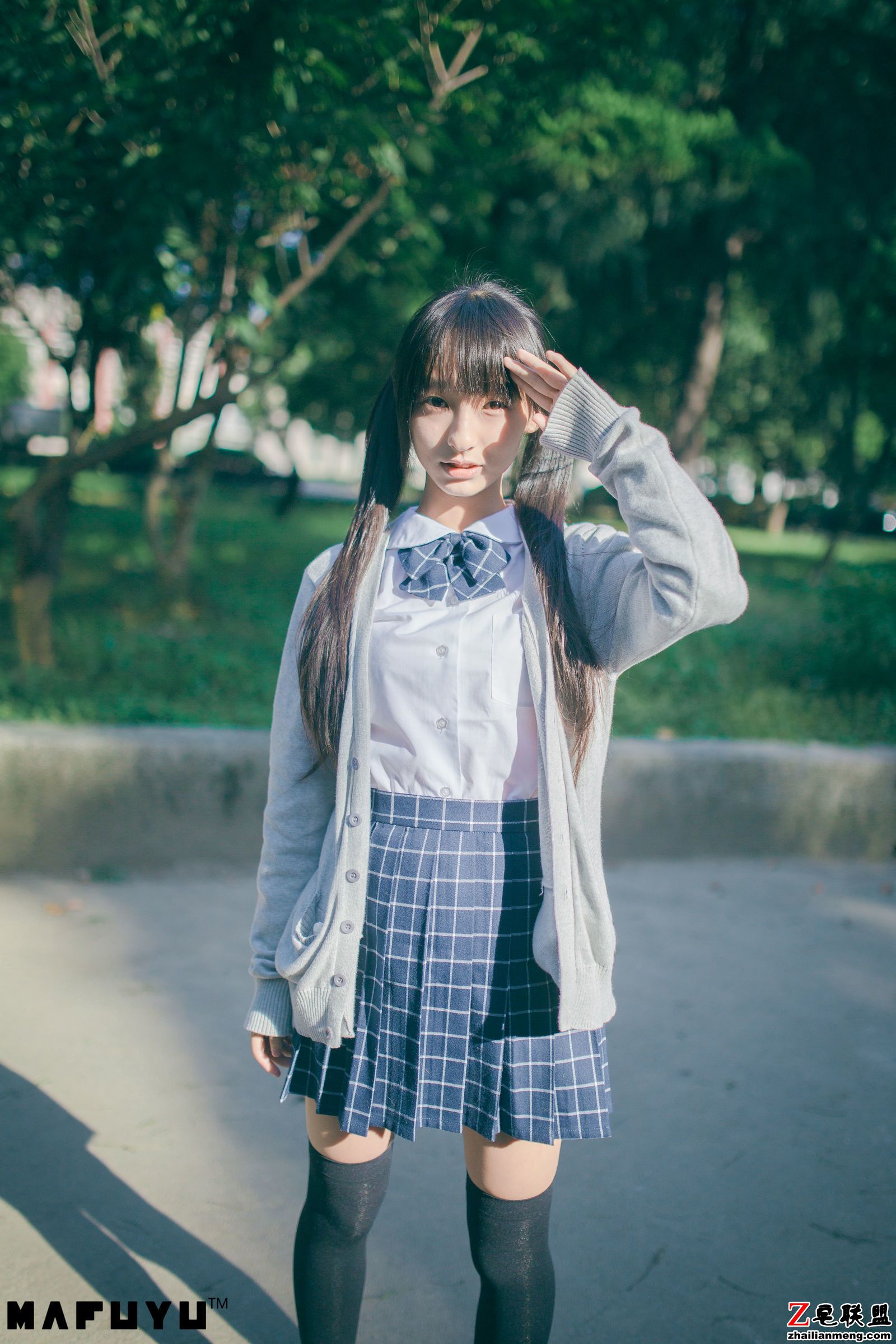 [CosPlay美女] 萝莉神楽坂真冬 - 阳光校服系列 <a href=https://www.zhailm.com/e/tags/?tagname=%E5%86%99%E7%9C%9F%E5%A5%97%E5%9B%BE target=_blank class=infotextkey>写真套图</a>第2张