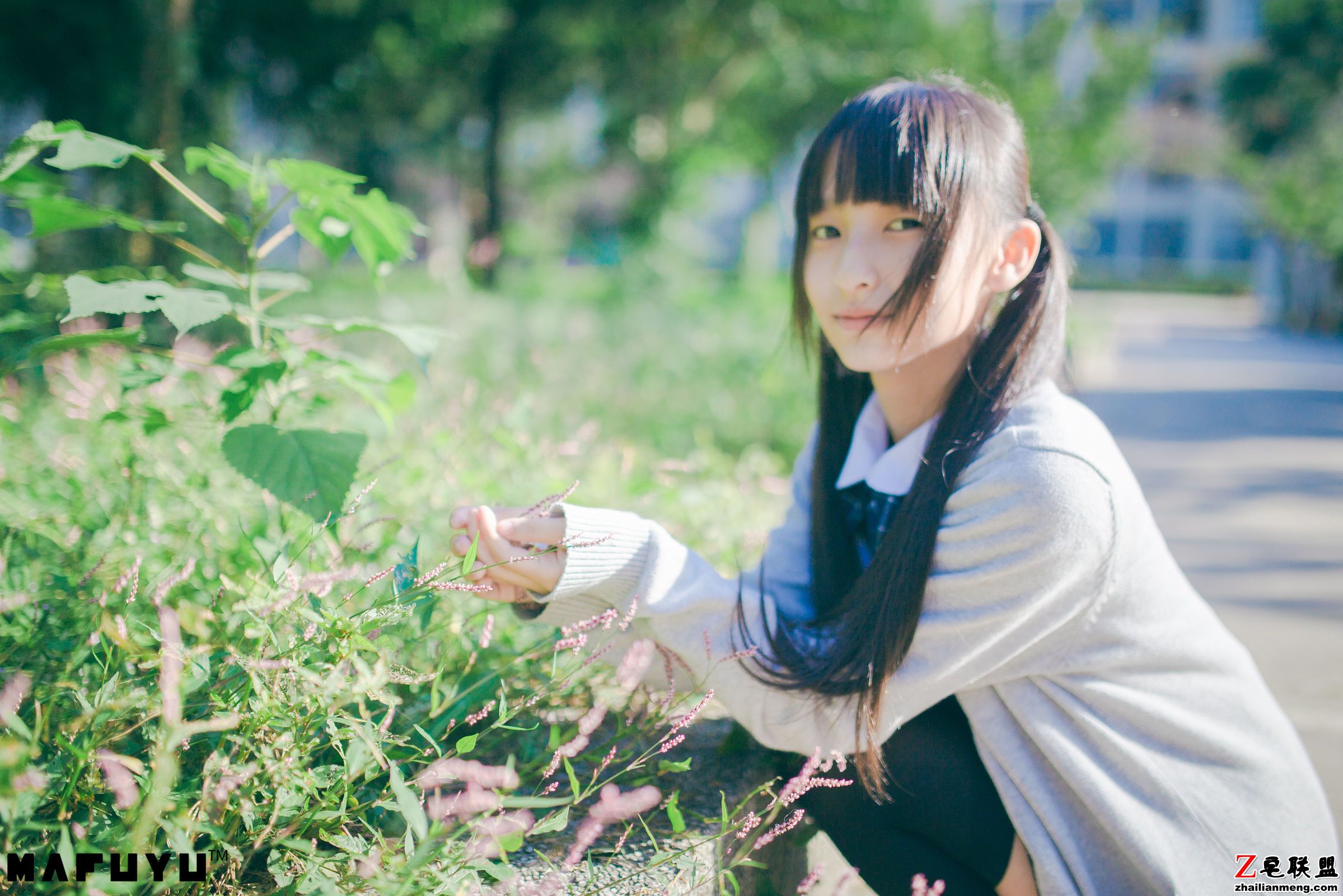 [CosPlay美女] 萝莉神楽坂真冬 - 阳光校服系列 写真套图第4张