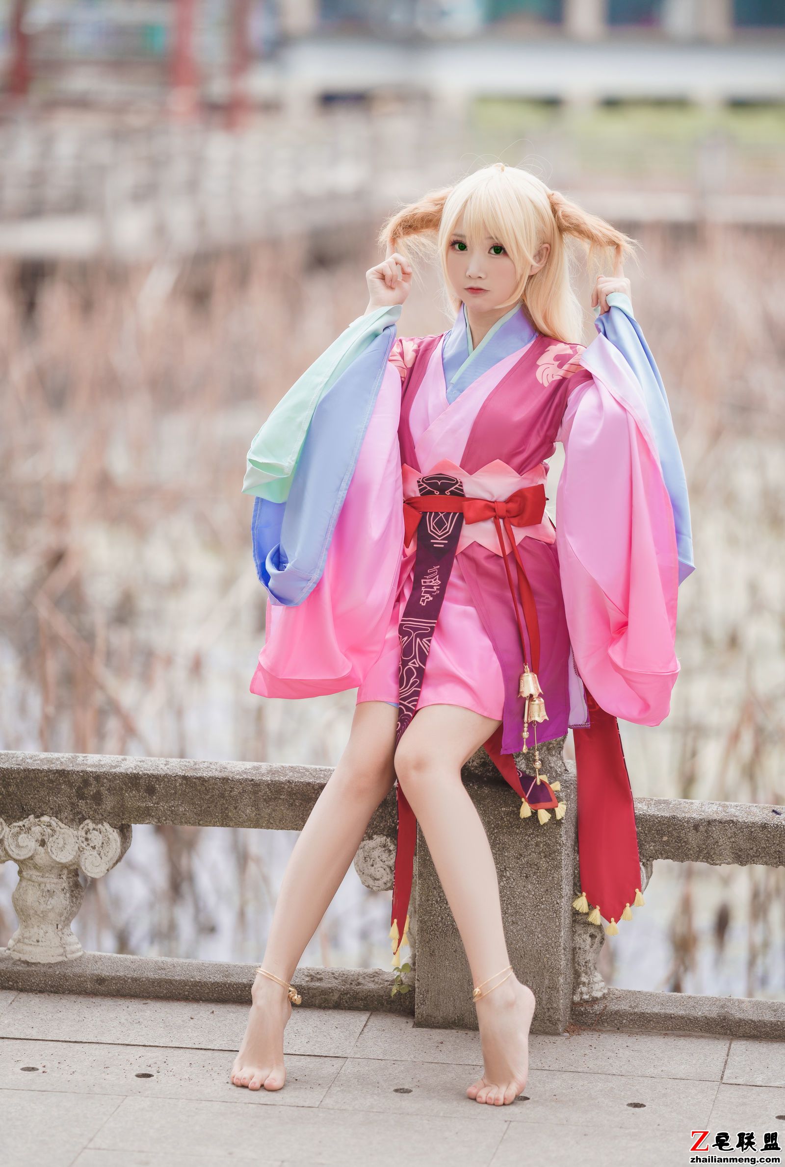 [<a href=https://www.zhailm.com/e/tags/?tagname=CosPlay%E7%BE%8E%E5%A5%B3 target=_blank class=infotextkey>CosPlay</a><a href=https://www.zhailm.com/e/tags/?tagname=%E7%BE%8E%E5%A5%B3 target=_blank class=infotextkey>美女</a>] 面饼仙儿 - 涂山苏苏 <a href=https://www.zhailm.com/e/tags/?tagname=%E5%86%99%E7%9C%9F target=_blank class=infotextkey>写真</a>套图第1张