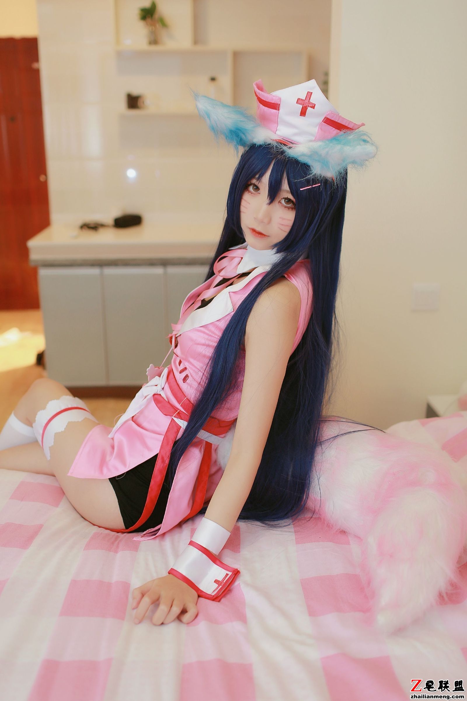 [清纯少女COS] 五更百鬼 - 阿狸护士服 写真套图第3张