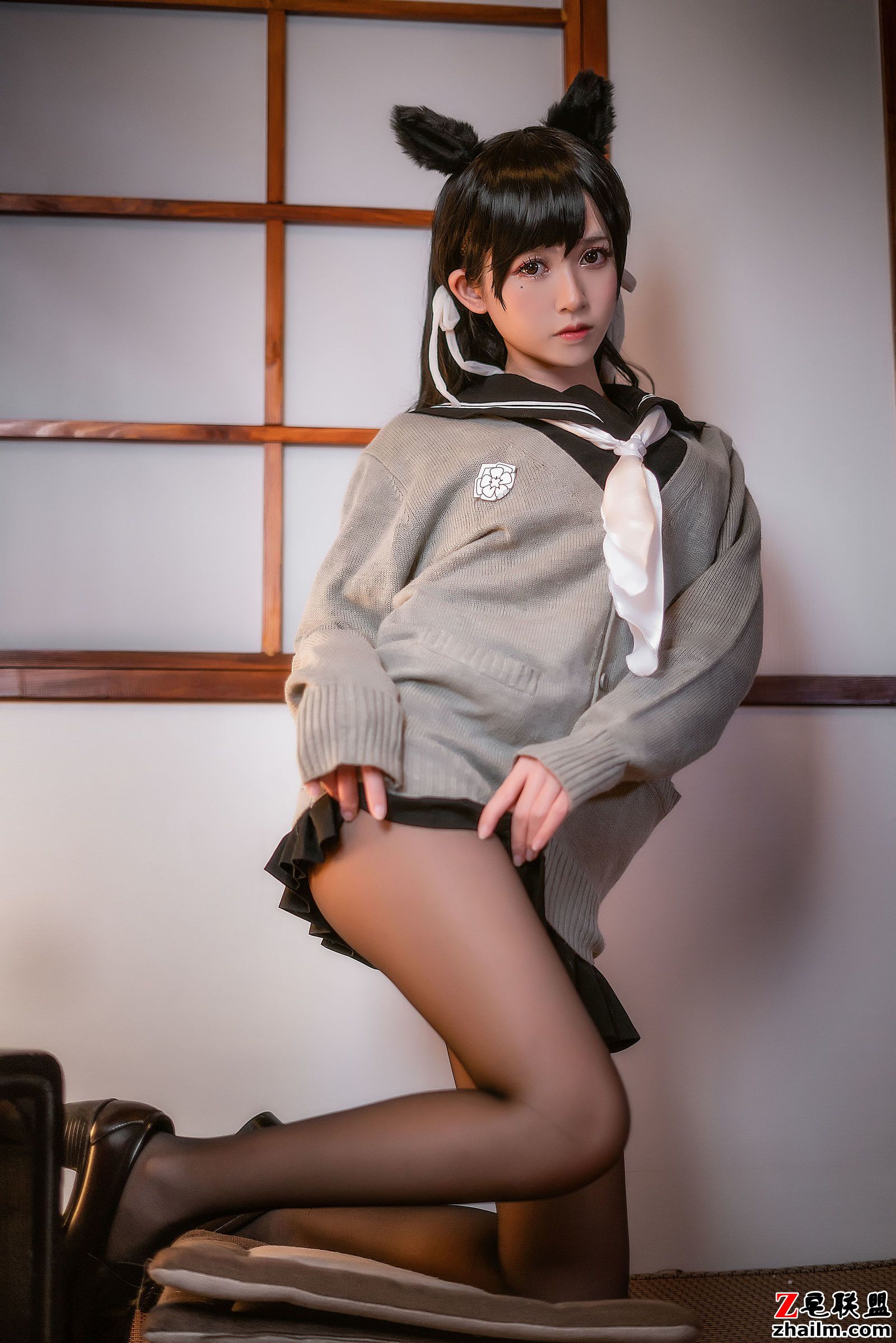 [CosPlay美女] 鳗鱼霏儿 - 碧蓝航线 校服 写真套图第4张