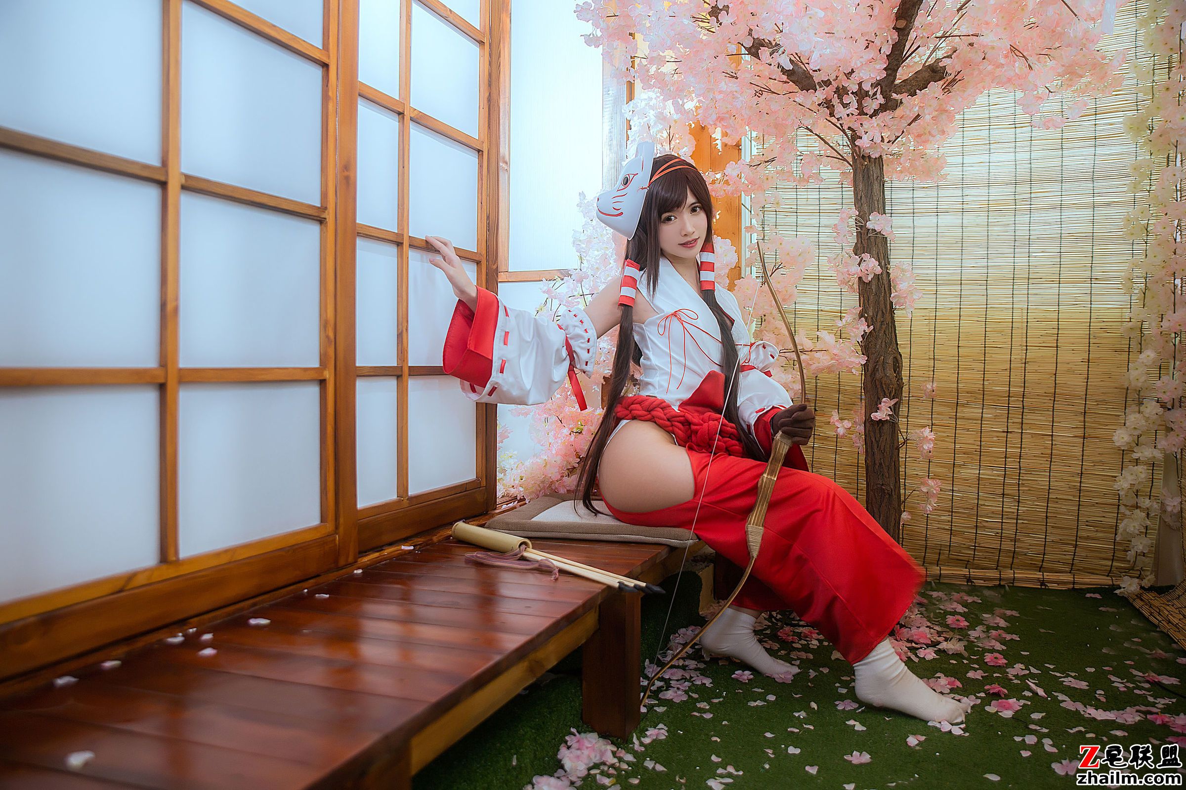 [CosPlay美女] 鳗鱼霏儿 - 巫女 <a href=https://www.zhailm.com/e/tags/?tagname=%E5%86%99%E7%9C%9F%E5%A5%97%E5%9B%BE target=_blank class=infotextkey>写真套图</a>第2张