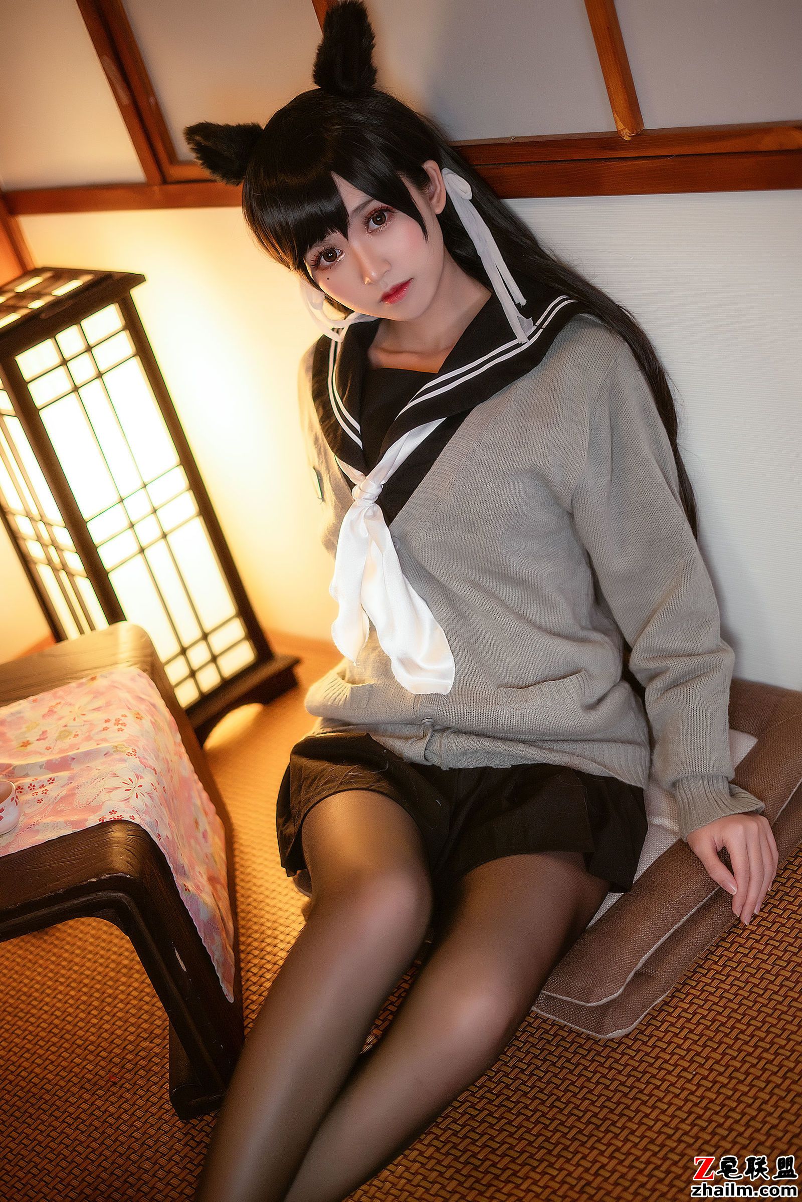 [<a href=https://www.zhailm.com/e/tags/?tagname=CosPlay%E7%BE%8E%E5%A5%B3 target=_blank class=infotextkey>CosPlay</a><a href=https://www.zhailm.com/e/tags/?tagname=%E7%BE%8E%E5%A5%B3 target=_blank class=infotextkey>美女</a>] 鳗鱼霏儿 - 碧蓝航线 校服 <a href=https://www.zhailm.com/e/tags/?tagname=%E5%86%99%E7%9C%9F target=_blank class=infotextkey>写真</a>套图第1张