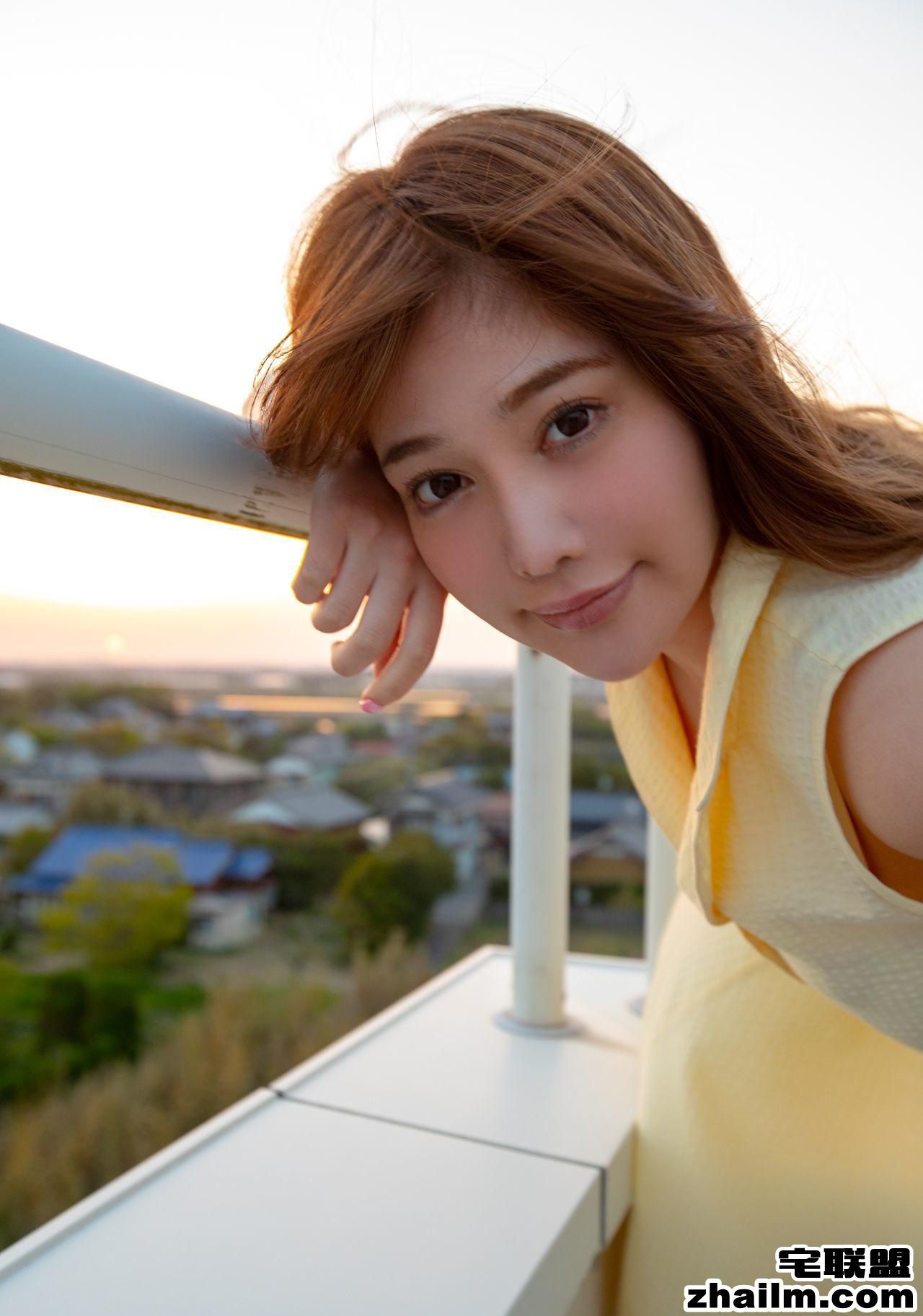 <a href=https://www.zhailm.com/e/tags/?tagname=%E6%97%A5%E6%9C%AC target=_blank class=infotextkey>日本</a><a href=https://www.zhailm.com/e/tags/?tagname=%E6%9E%81%E5%93%81 target=_blank class=infotextkey>极品</a>大奶<a href=https://www.zhailm.com/e/tags/?tagname=%E7%BE%8E%E5%A5%B3 target=_blank class=infotextkey>美女</a>益坂美亜<a href=https://www.zhailm.com/e/tags/?tagname=%E8%AF%B1%E6%83%91 target=_blank class=infotextkey>诱惑</a>旅拍<a href=https://www.zhailm.com/e/tags/?tagname=%E5%86%99%E7%9C%9F target=_blank class=infotextkey>写真</a>图片第1张