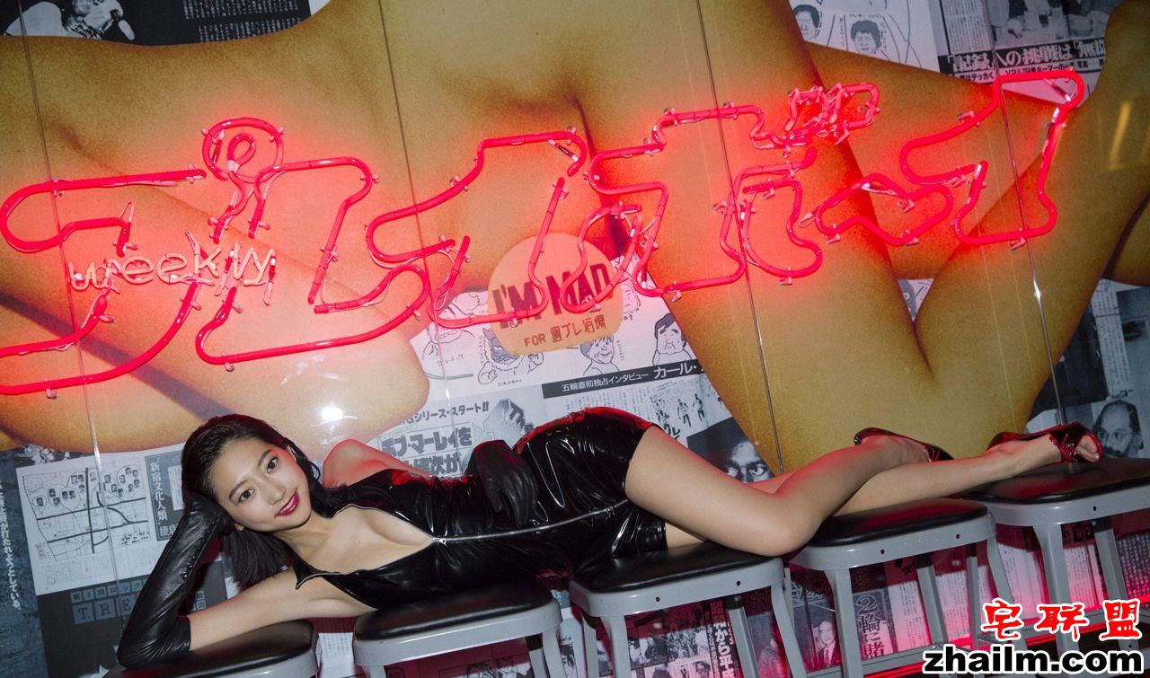 <a href=https://www.zhailm.com/e/tags/?tagname=%E6%80%A7%E6%84%9F target=_blank class=infotextkey>性感</a><a href=https://www.zhailm.com/e/tags/?tagname=%E6%97%A5%E6%9C%AC target=_blank class=infotextkey>日本</a><a href=https://www.zhailm.com/e/tags/?tagname=%E7%BE%8E%E5%A5%B3 target=_blank class=infotextkey>美女</a>武田玲奈内衣<a href=https://www.zhailm.com/e/tags/?tagname=%E7%BE%8E%E4%B9%B3 target=_blank class=infotextkey>美乳</a>人体艺术摄影<a href=https://www.zhailm.com/e/tags/?tagname=%E5%86%99%E7%9C%9F target=_blank class=infotextkey>写真</a>图片第1张