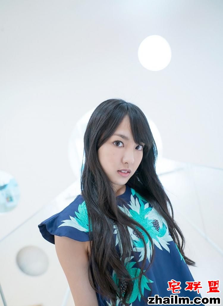 日本御姐美女饭洼春菜齐性感热裤私房<a href=https://www.zhailm.com/e/tags/?tagname=%E5%86%99%E7%9C%9F%E5%9B%BE%E7%89%87 target=_blank class=infotextkey>写真图片</a>第2张