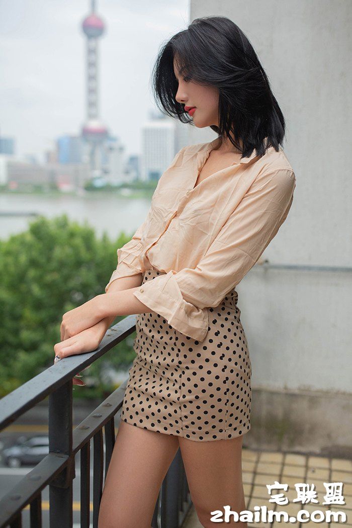 风骚代言阿朱纤瘦苗条美体微乳撩人至极